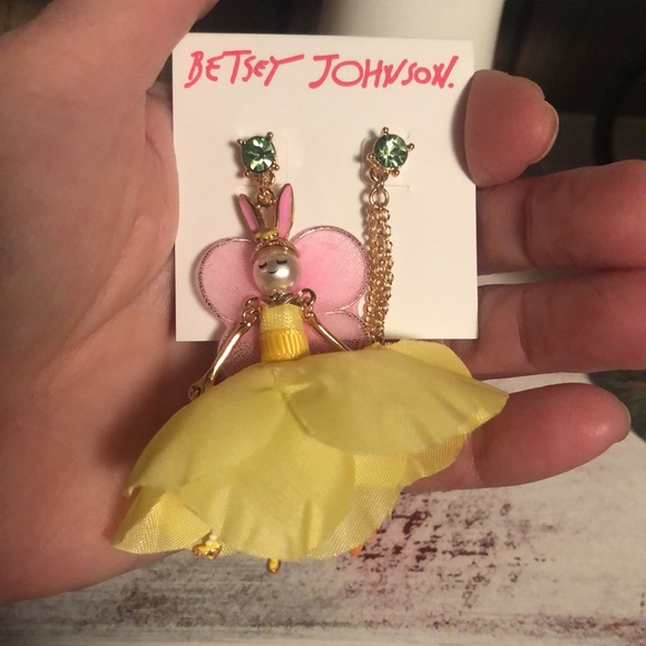 NWT - Easter Earrings Mix-Matched Betsey Johnson Bunny Earrings/RARE! - Picture 6 of 17